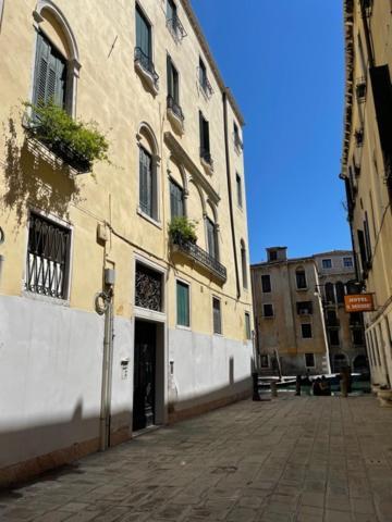 San Marco Apartment With Canal View 威尼斯 外观 照片
